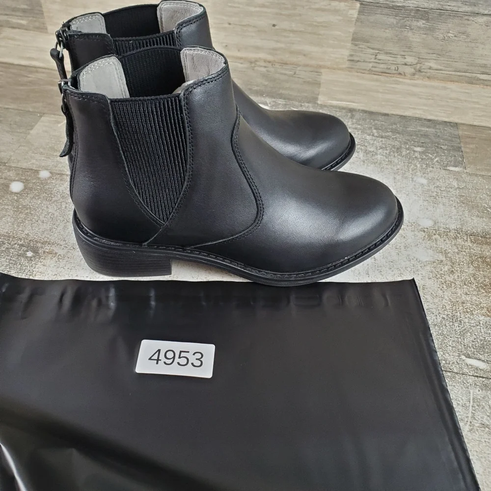 Alegria Meadow Womens Chelsea Boots Sz 6.5 Black Leather Back Zip Round Toe